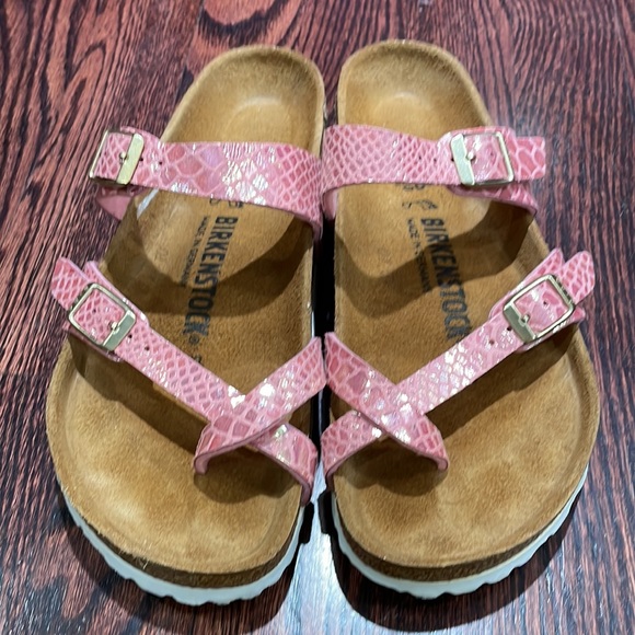Birkenstock Pink Toe Thong Sandals - Picture 2 of 7